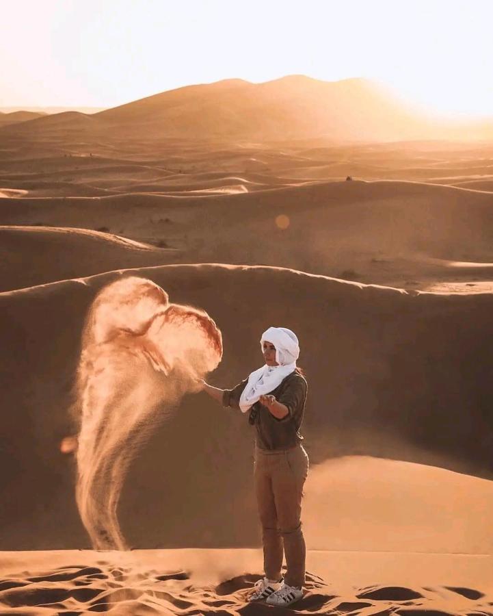Desert Camel Trek مرزوكة المظهر الخارجي الصورة